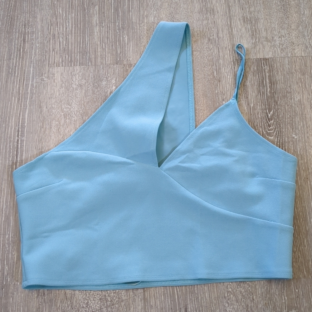 NWT Abercrombie & Fitch Crop Tank Top Women's Large Blue Assemetrical Summer